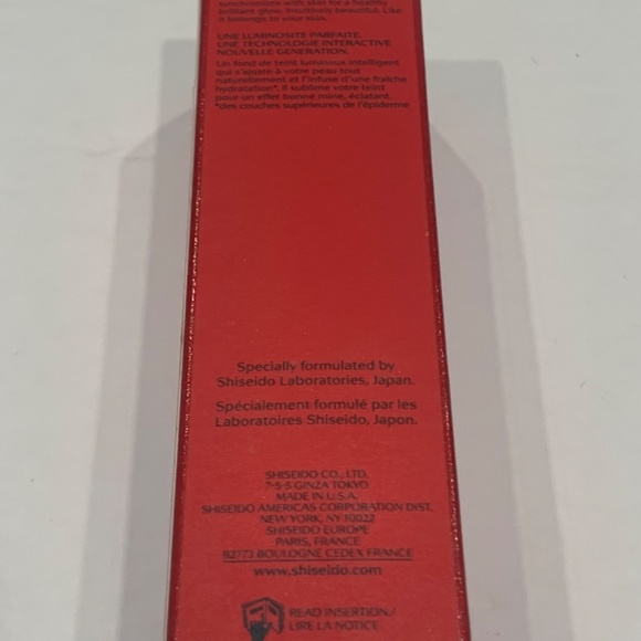 NIB Shiseido Synchro Skin Glow- Neutral 4 - Picture 3 of 3